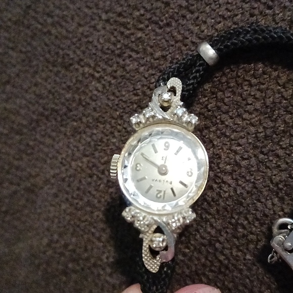 Bulova 1973 Vintage 14k gold diamond watch 💎 - Picture 10 of 10